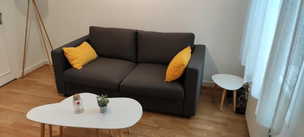 Ferienwohnung Le Barbatre Reims Exterior foto
