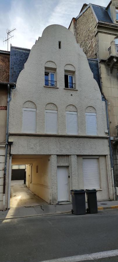 Ferienwohnung Le Barbatre Reims Exterior foto